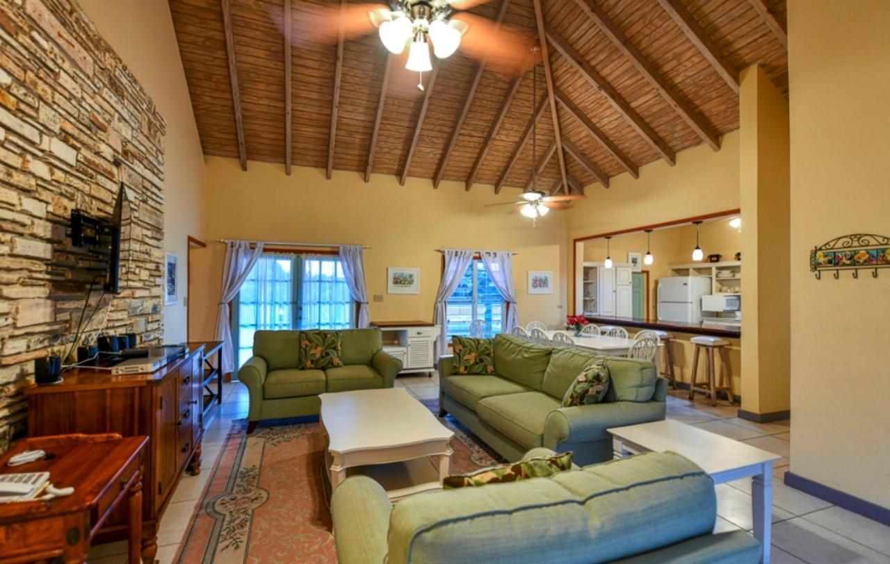 Casa Chiesa Villa English Harbour Exterior photo