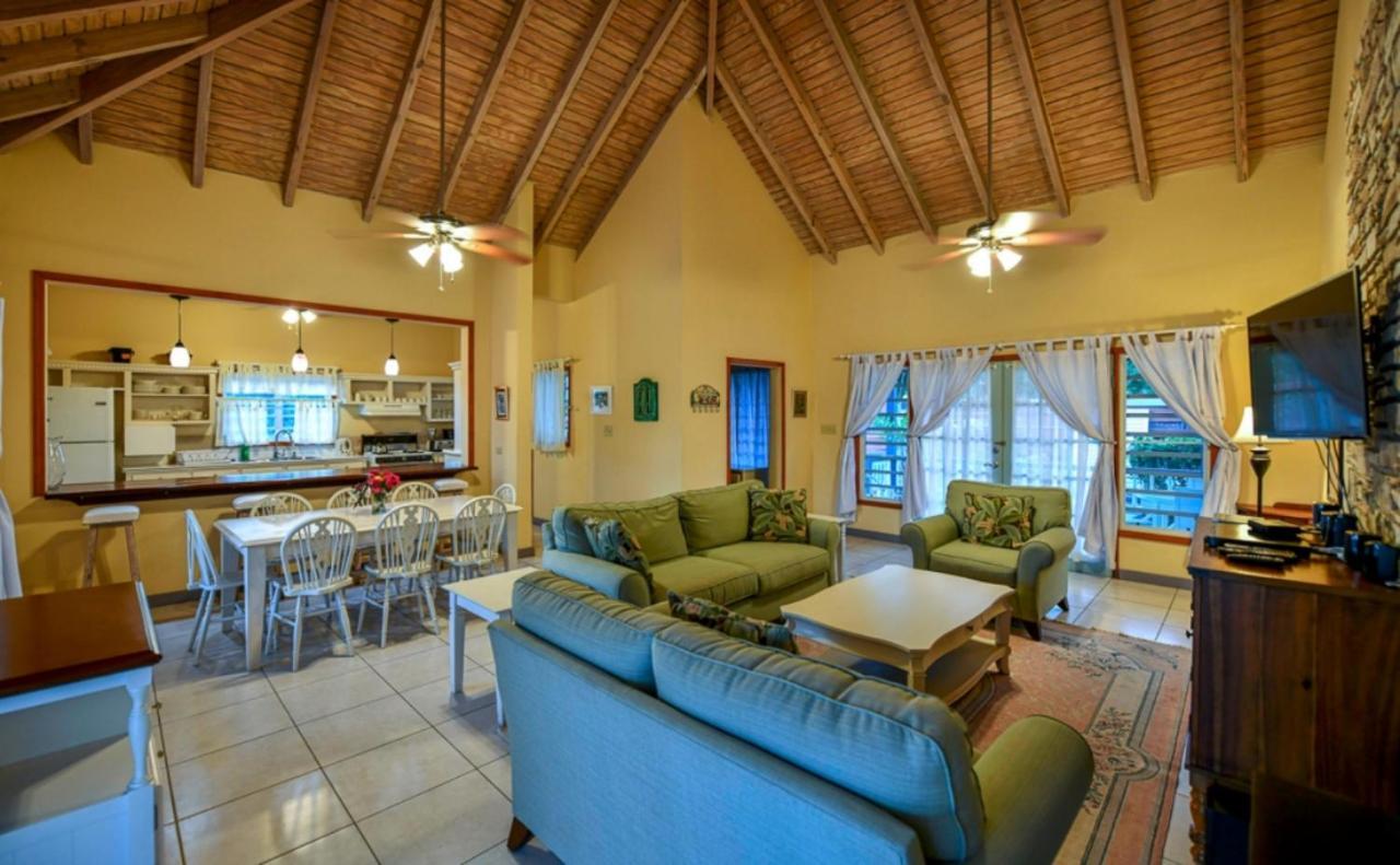 Casa Chiesa Villa English Harbour Exterior photo